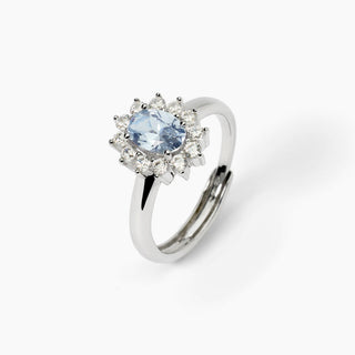 Codice: 523358

Anello in argento con acquamarina sintetica ovale e zirconi mabina
