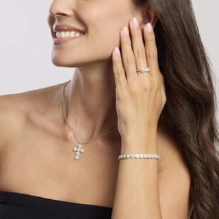 Codice: 533823-18

Bracciale tennis in argento con zirconi bianchiMILANESIENNE