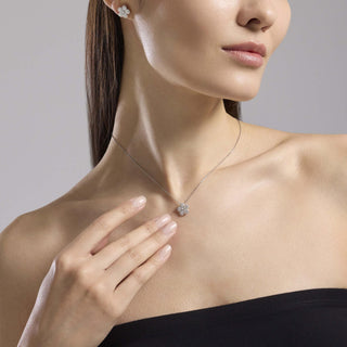 Codice: 553798

Girocollo in argento con fiore in zirconiMaledetta Primavera