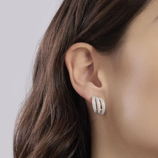 Codice: 563921

Orecchini con zirconiSEI SPECIALE