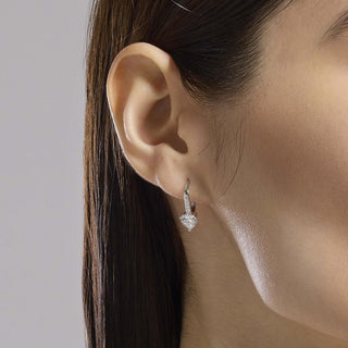 Orecchini a monachella con zirconi taglio cuoreRouge mabina (cod.art.563856)